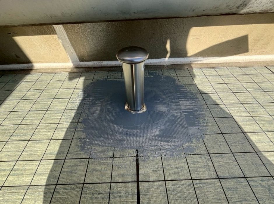 ウレタン防水 絶縁工法（通気緩衝工法）