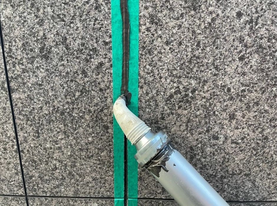 外壁目地シーリング打替え