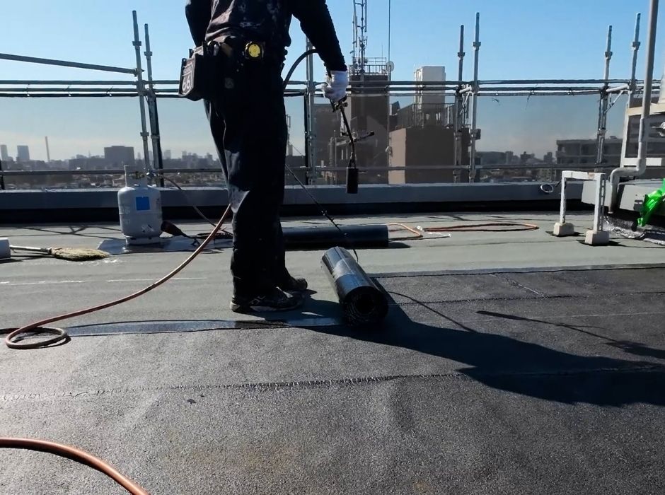 アスファルト防水（トーチ工法）